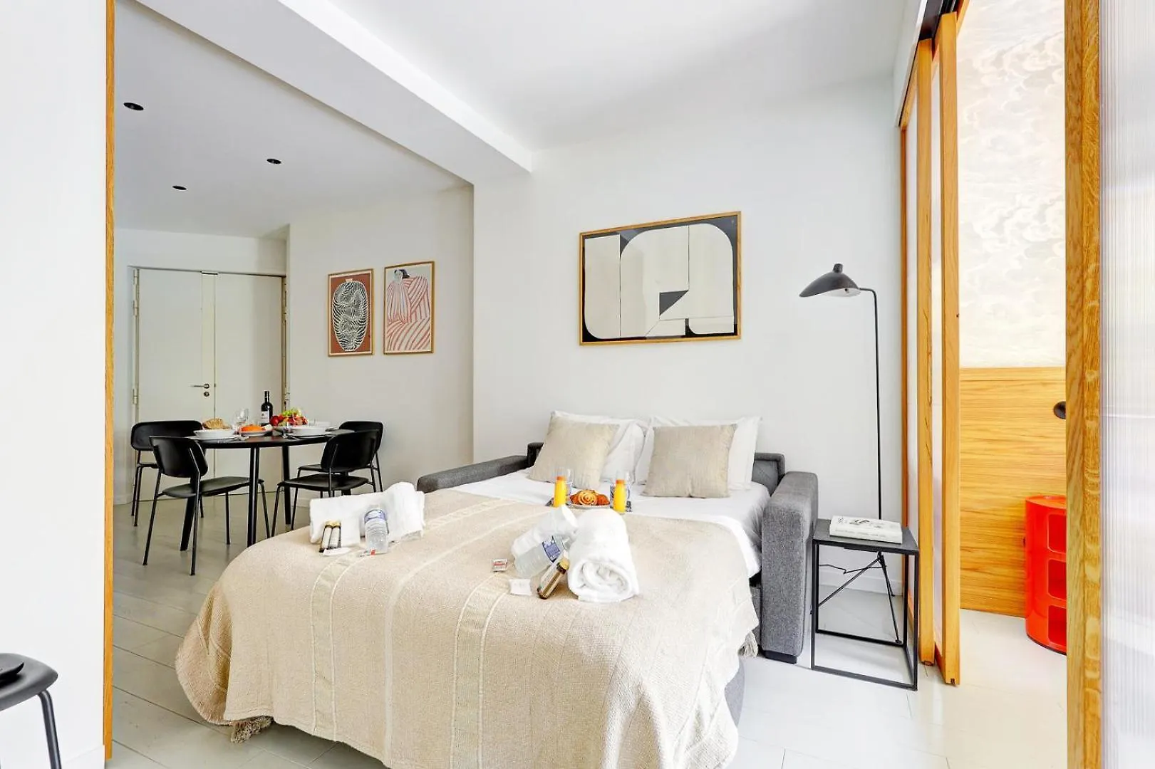 Apartment Bluestay 278 - Appartement Charmant A Paris France